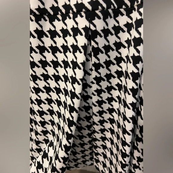 Michael MK size 2 black and white geometric print sleeveless low waist dress - Picture 13 of 13